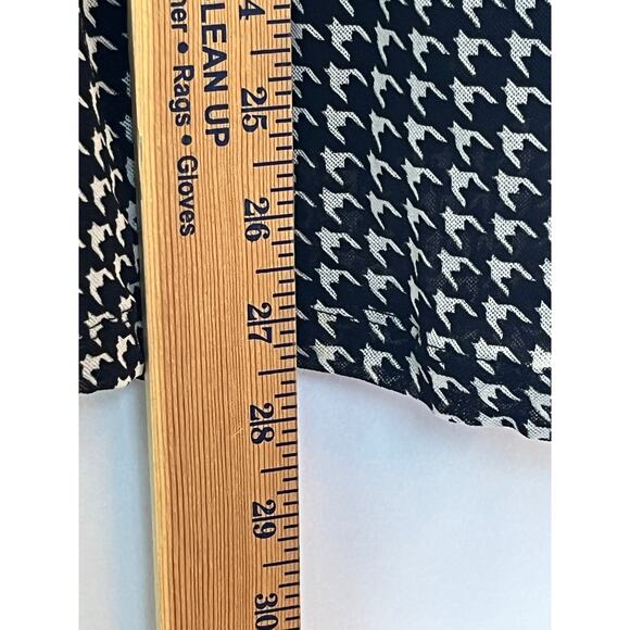 Coldwater Creek Womens 2X Black White Chevron Print Long Sleeve Pullover Blouse - Picture 7 of 9